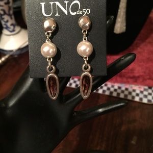 NWT Uno de 50 Madly in Love Drop Earrings